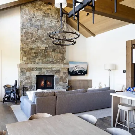 Inspiration Point Townhome 6C